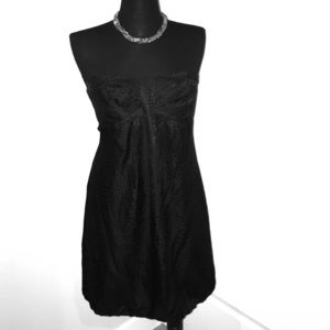 Like New! WHITE HOUSE BLACK MARKET STRAPLESS